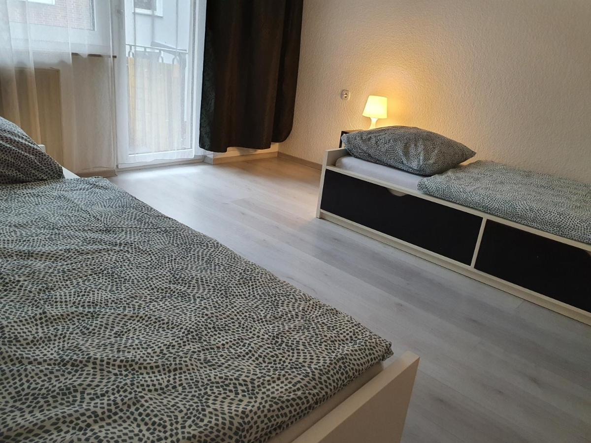 Grosse Ferienwohnung An Der Rheinpromenade Three ドゥイスブルグ エクステリア 写真